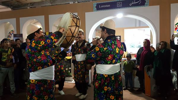 فعالیت های فرهنگی و نمایشگاه ها (4)